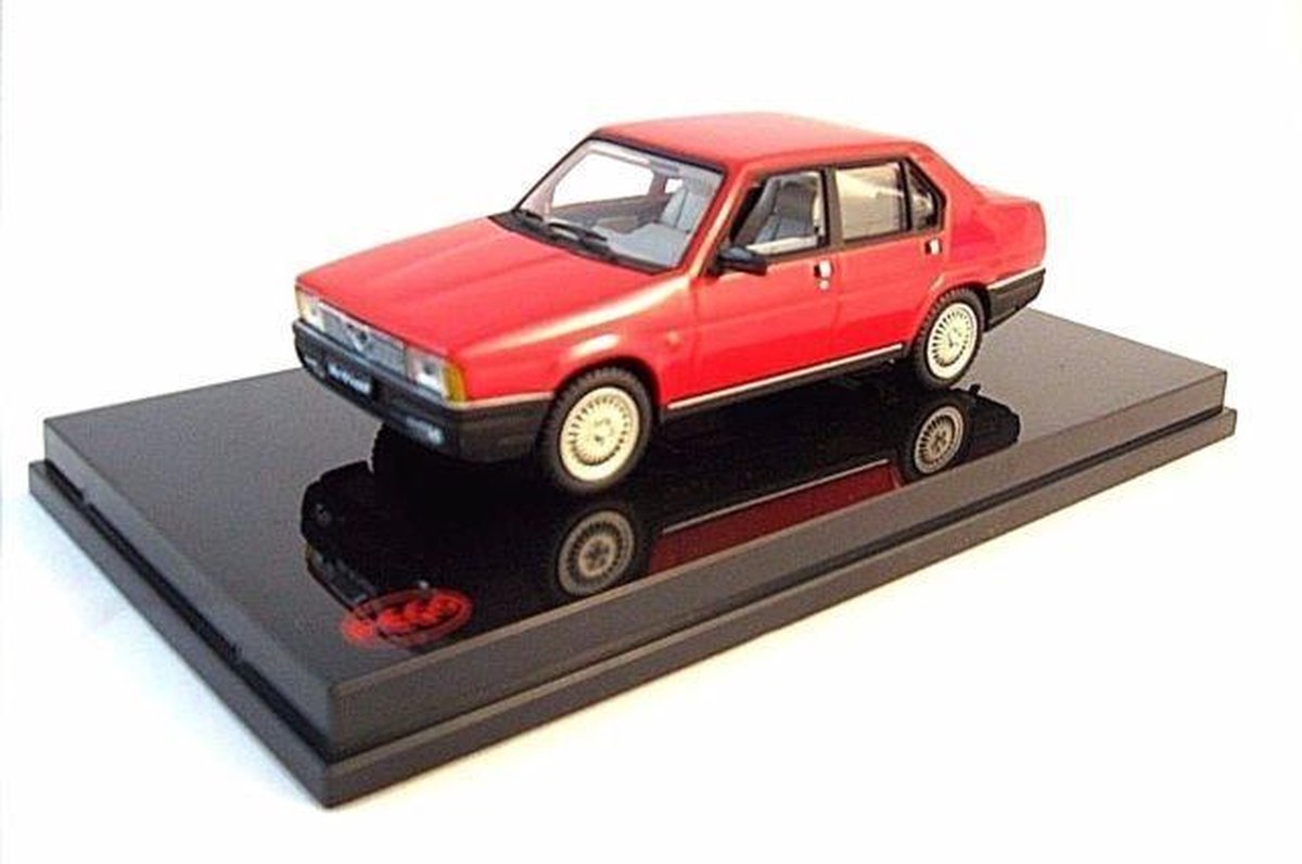 Alfa Romeo 90 Super - 1:43 - Pego