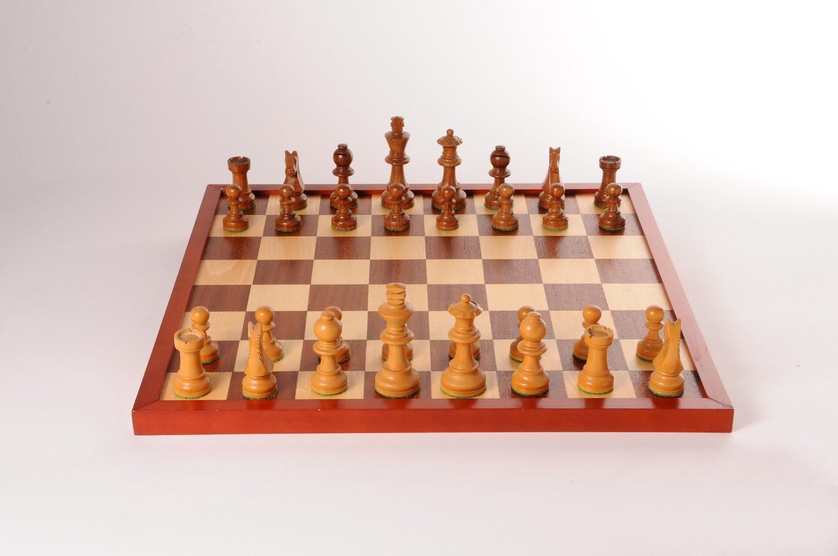 Schaak/dambord 42 cm in shrink (exclusief schaak/damstenen)
