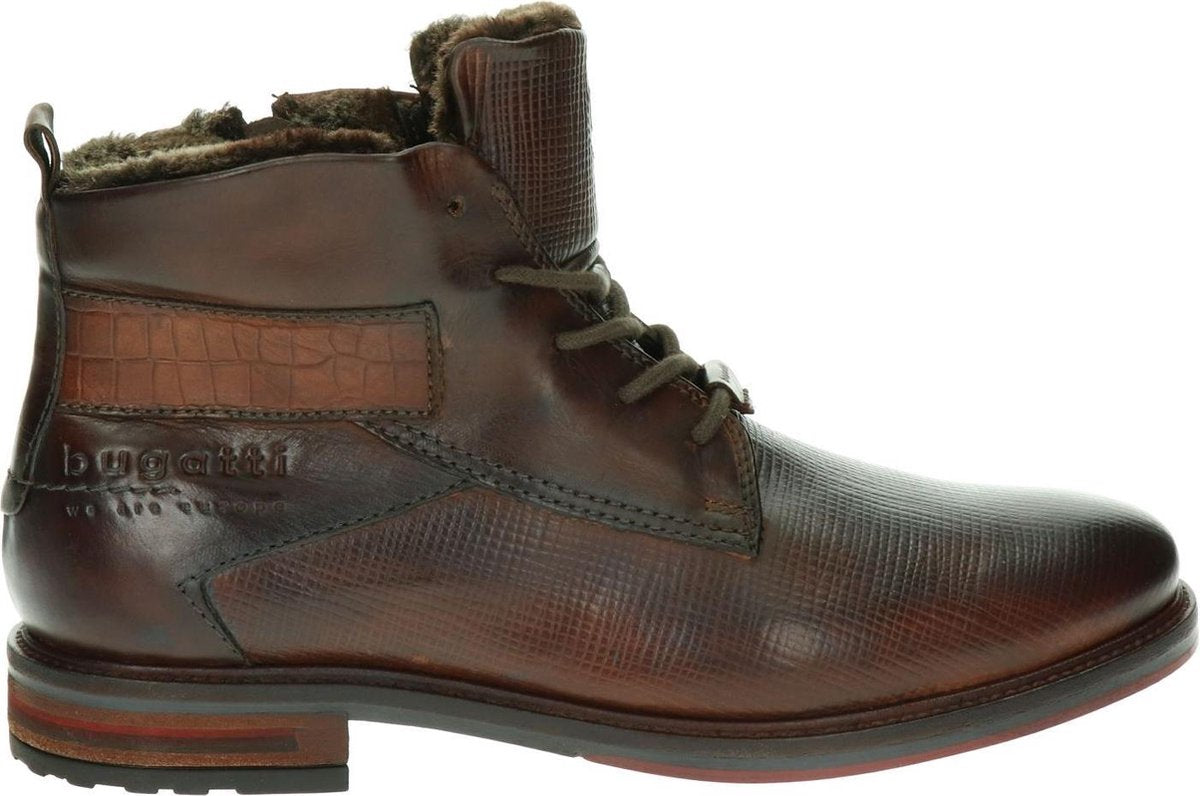 Bugatti heren veterboot - Bruin - Maat 45