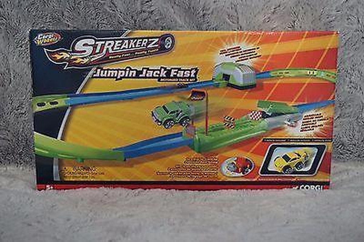 CORGI WHEELZ STREAKERZ JUMPIN JACK FAST TRACK SET & EXTREME EDGE CAR 2 PACK