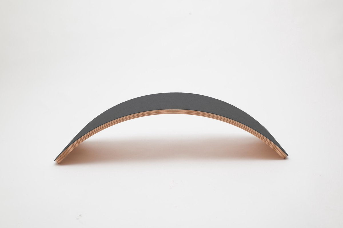 Wobbel pro Muis (grijs) - Blank gelakt houten balance board van 90 cm met grijs ecovilt