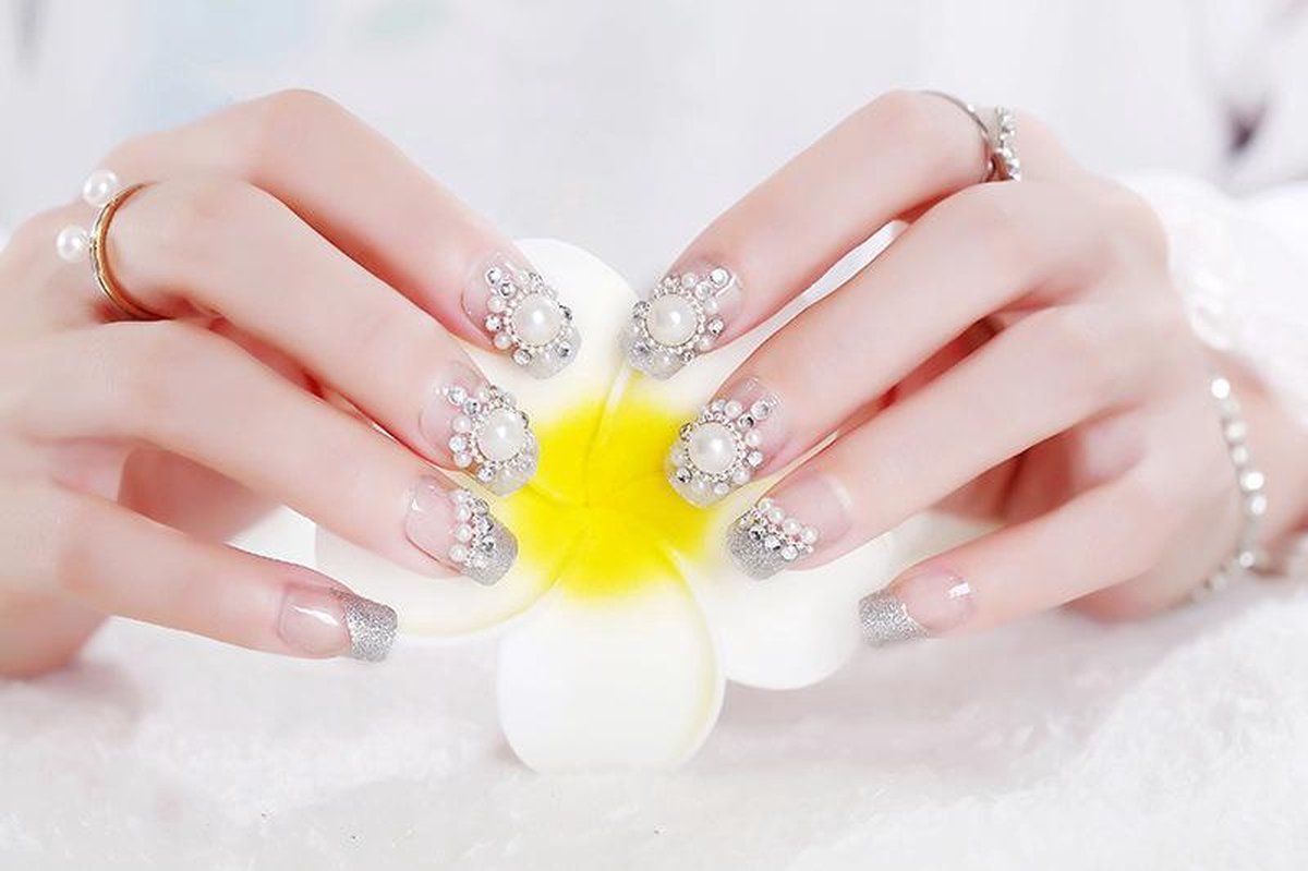 24-delige kunstnagel Art-decoratieset. Transparant met parelstijl. Volledige dekking DIY Kunstnagels. 10 verschillende maten en minimaal 2 stuks per maat 9 varianten