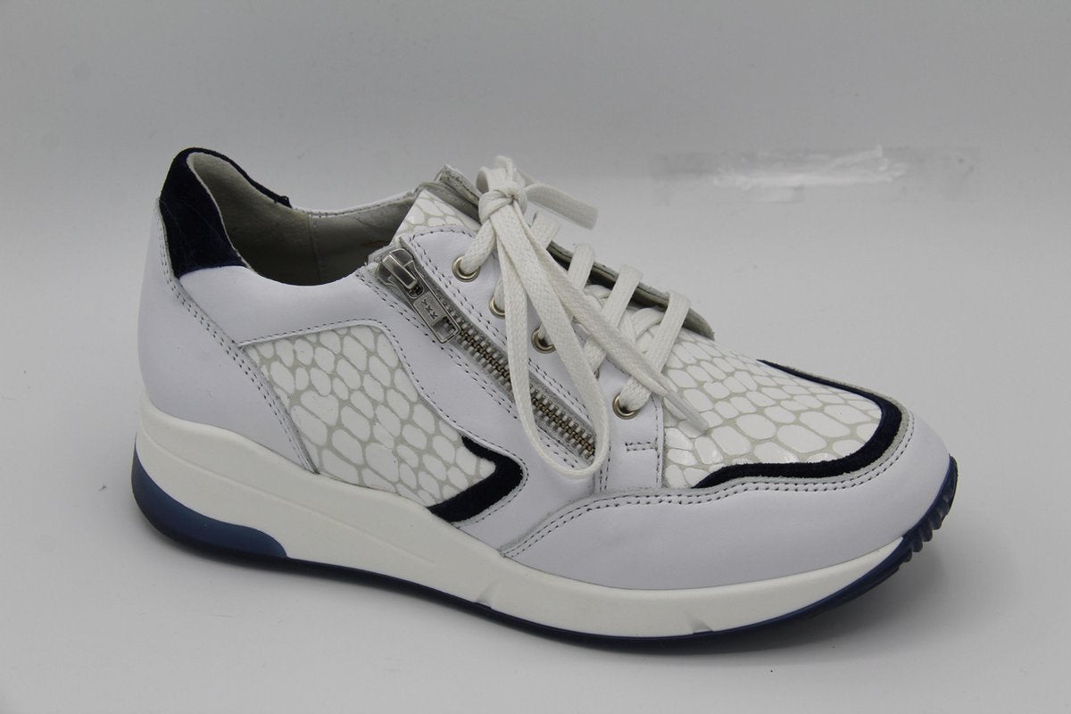 Verhulst - 1333- witte sneaker blauwe accenten- dames- H- maat 40