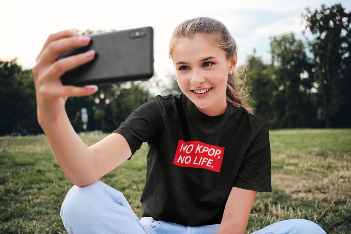 BTS Army Kpop Zwart Shirt | Kpopper Merchandise | Jungkook Jimin Kdrama | No KPOP No Life | Maat L