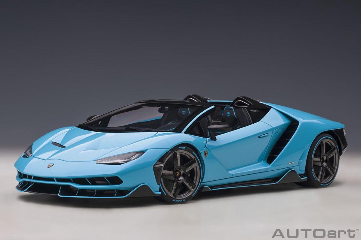 Lamborghini Centenario Roadster - 1:18 - AUTOart