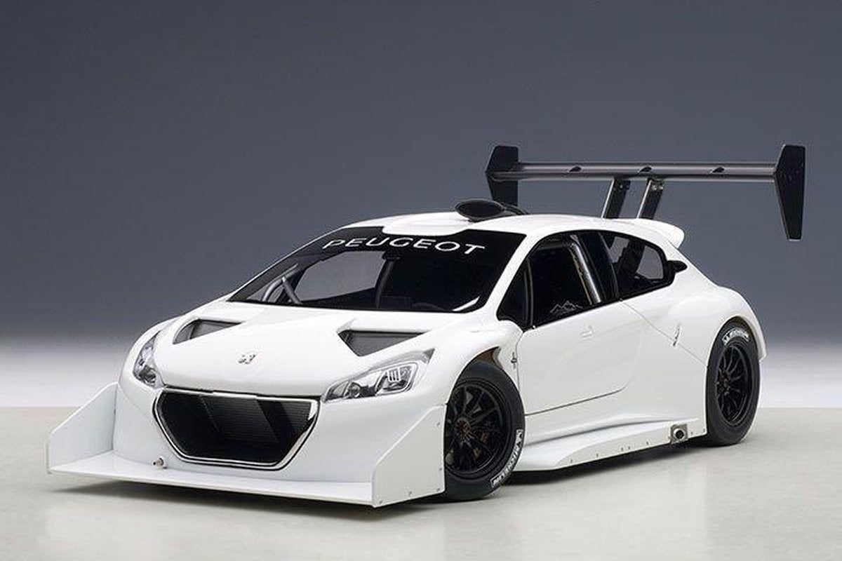 Peugeot 208 T16 Pikes Peak Plain Body 2013