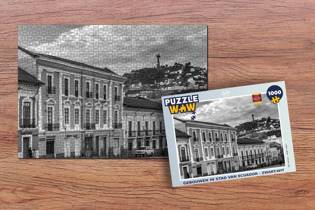 Puzzel 1000 stukjes volwassenen Uitsneden Ecuador 1000 stukjes - Gebouwen in stad van Ecuador - zwart-wit  - PuzzleWow heeft +100000 puzzels