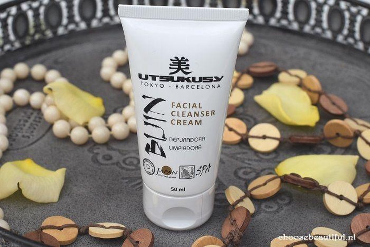 Utsukusy Bijin Facial cleanser cream