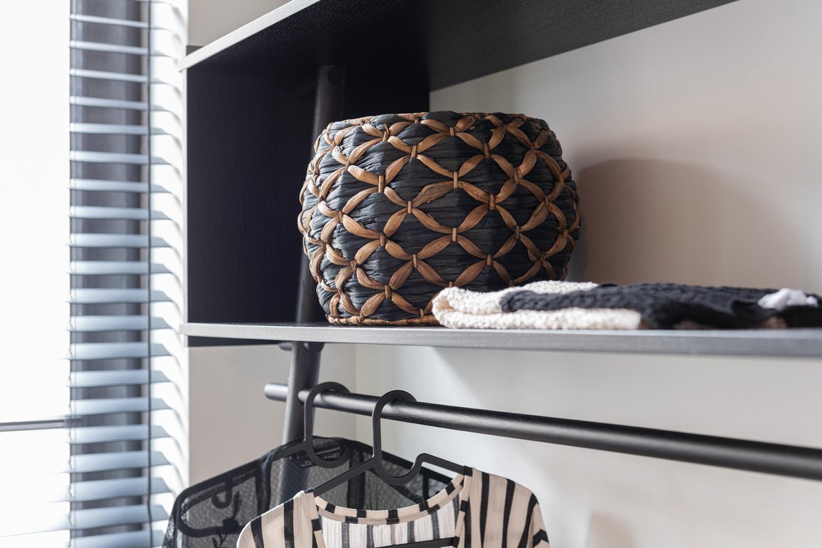 J-Line Mand Roni Bol Waterhyacint Zwart/Bruin Small