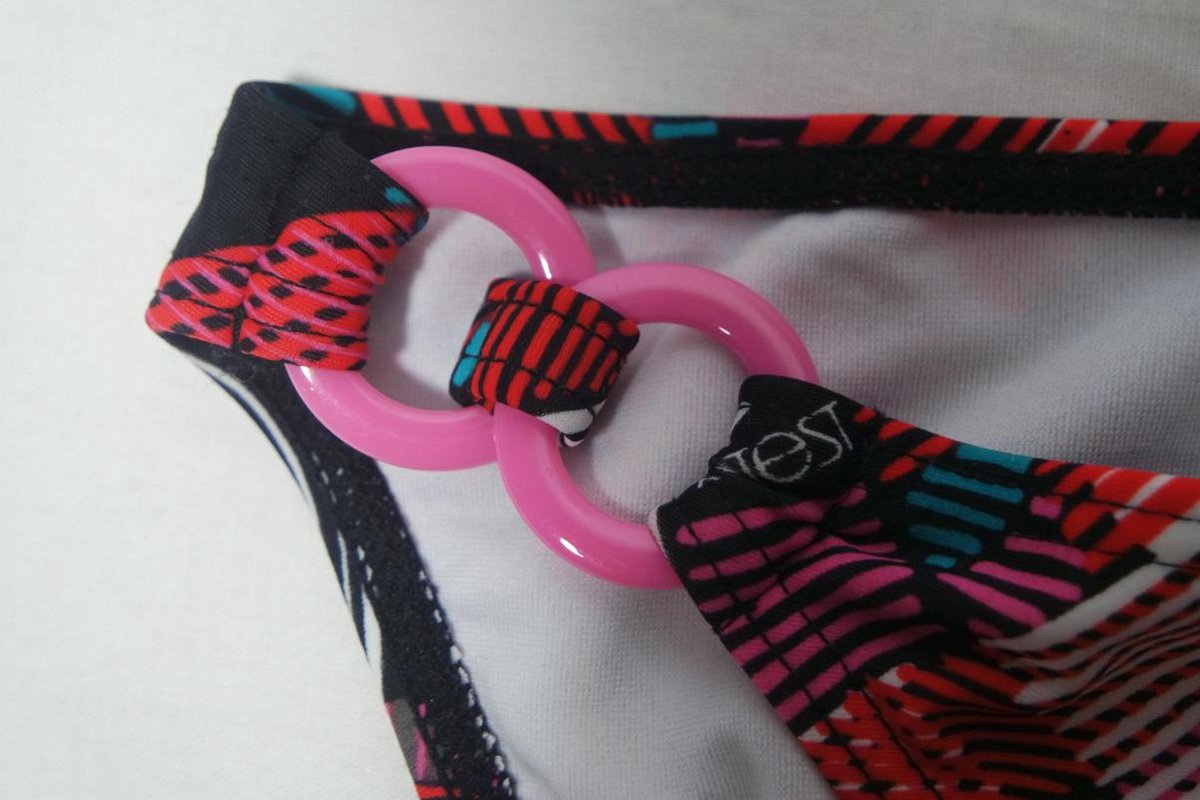 Protest gekleurde bikini maat s / 36D