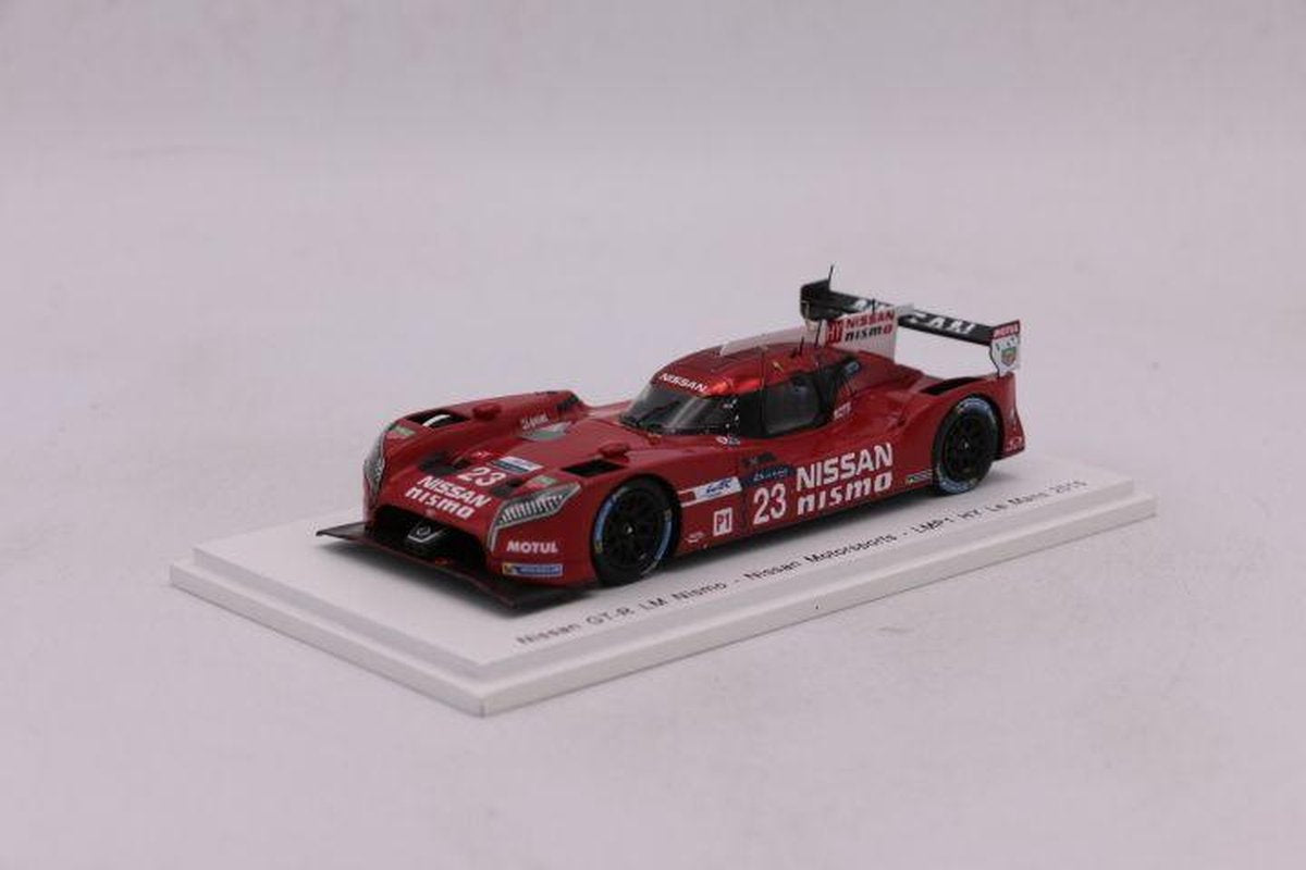 Nissan GT-R LM Nismo 24H LeMans 2015