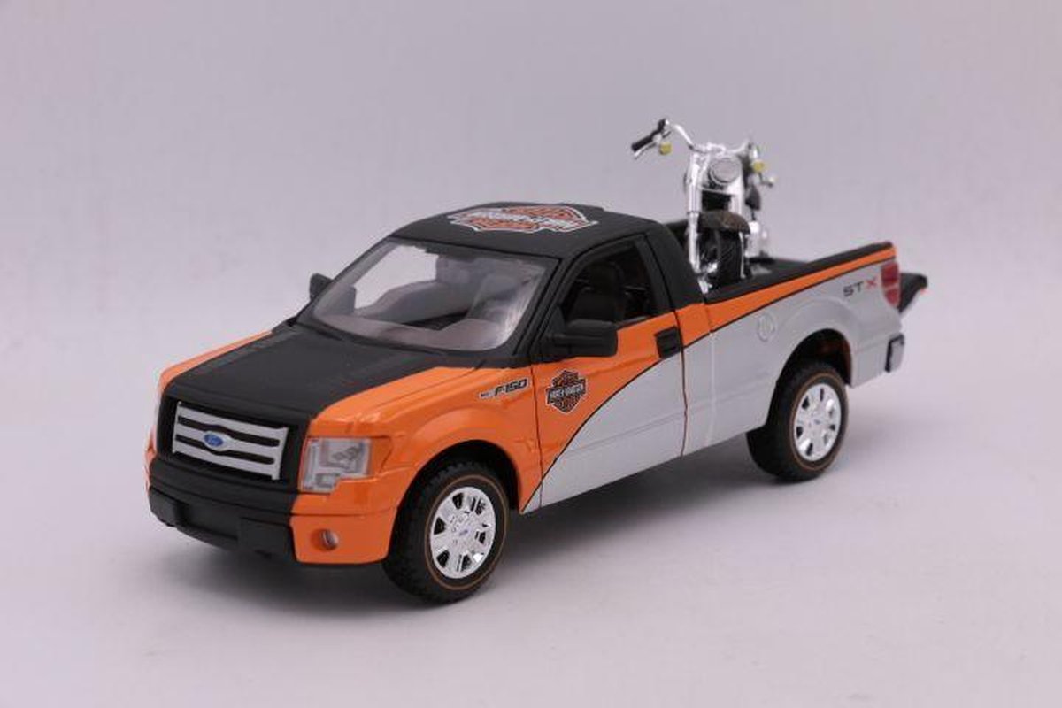 Ford F-150 STX / 2000 FLSTF Fat Boy