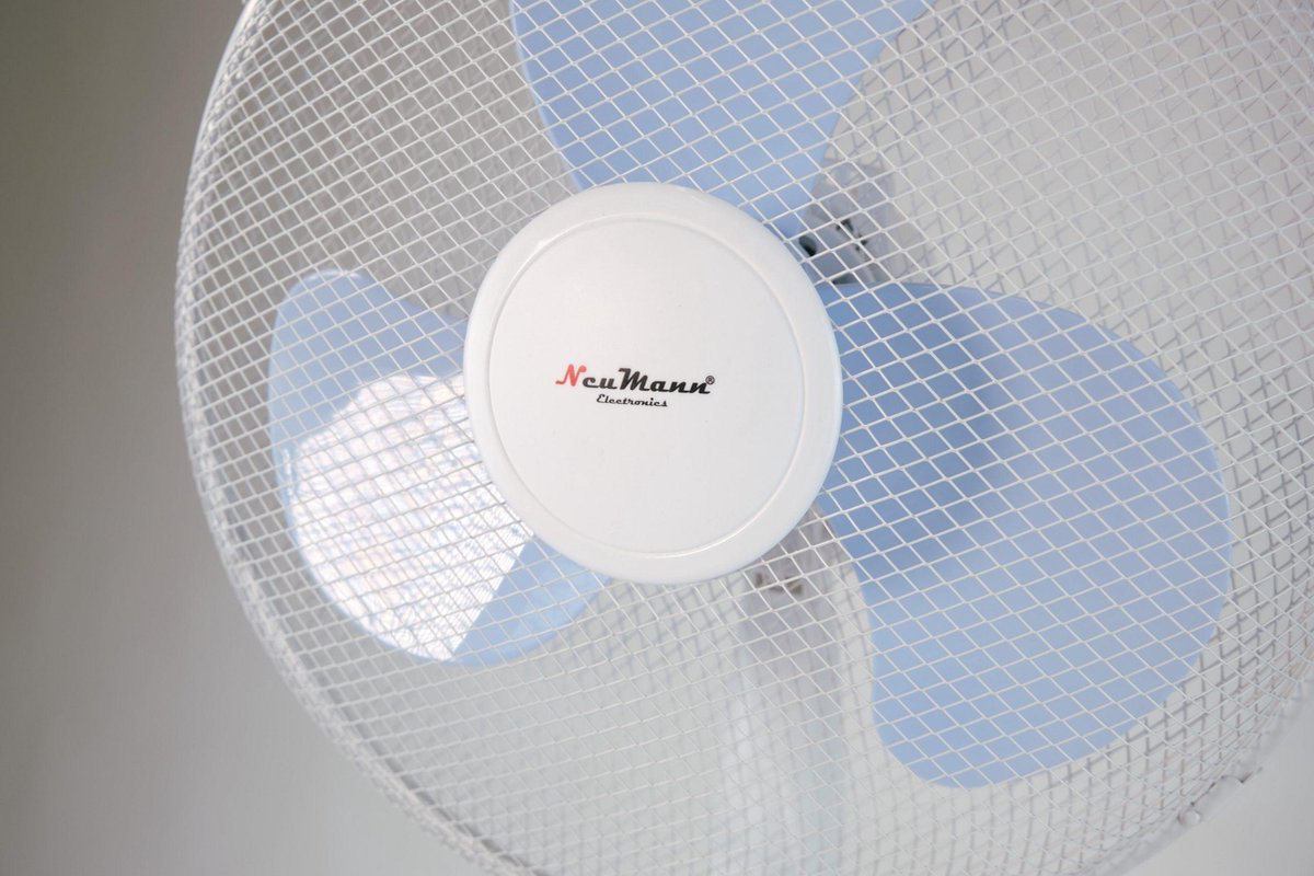 Neumann staande ventilator met 3 snelheden