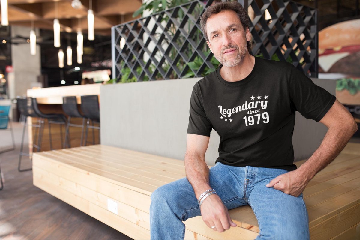 Verjaardag Shirt | 40 Jaar Abraham | Legendary Since 1979 | Birthday Series | Jarige | Feestkleding | Party tee | Valentijnsdag | Cadeautip | Hip | Uniek | Grappig | Unisex Maat L
