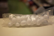Plastic duiveneieren per stuk
