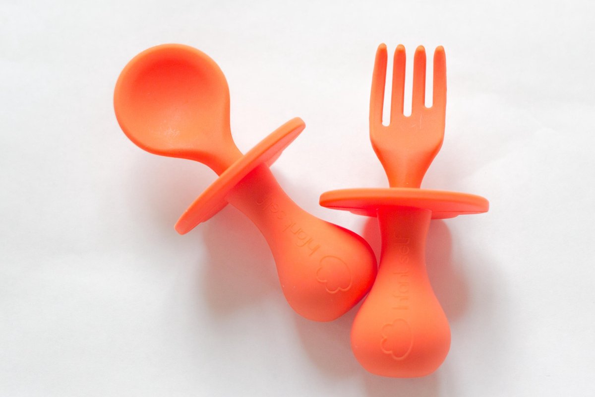 Wallsy Baby Bestek Siliconen Vork En Lepel | Oefenbestek / Babyservies | Helpt baby’s en peuters zelfstandig eten | Ideale Cadeau voor het EK | Oranje
