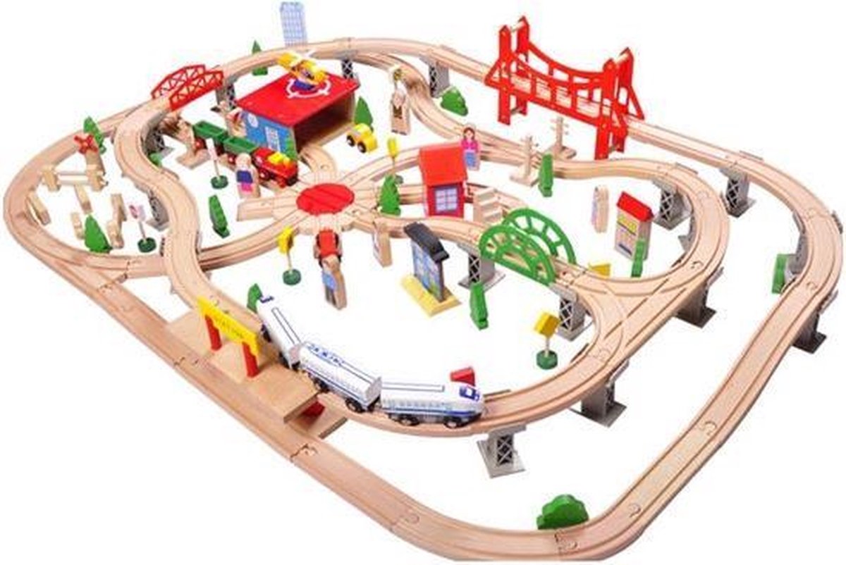 Houten treinset 130 delig met treinstation