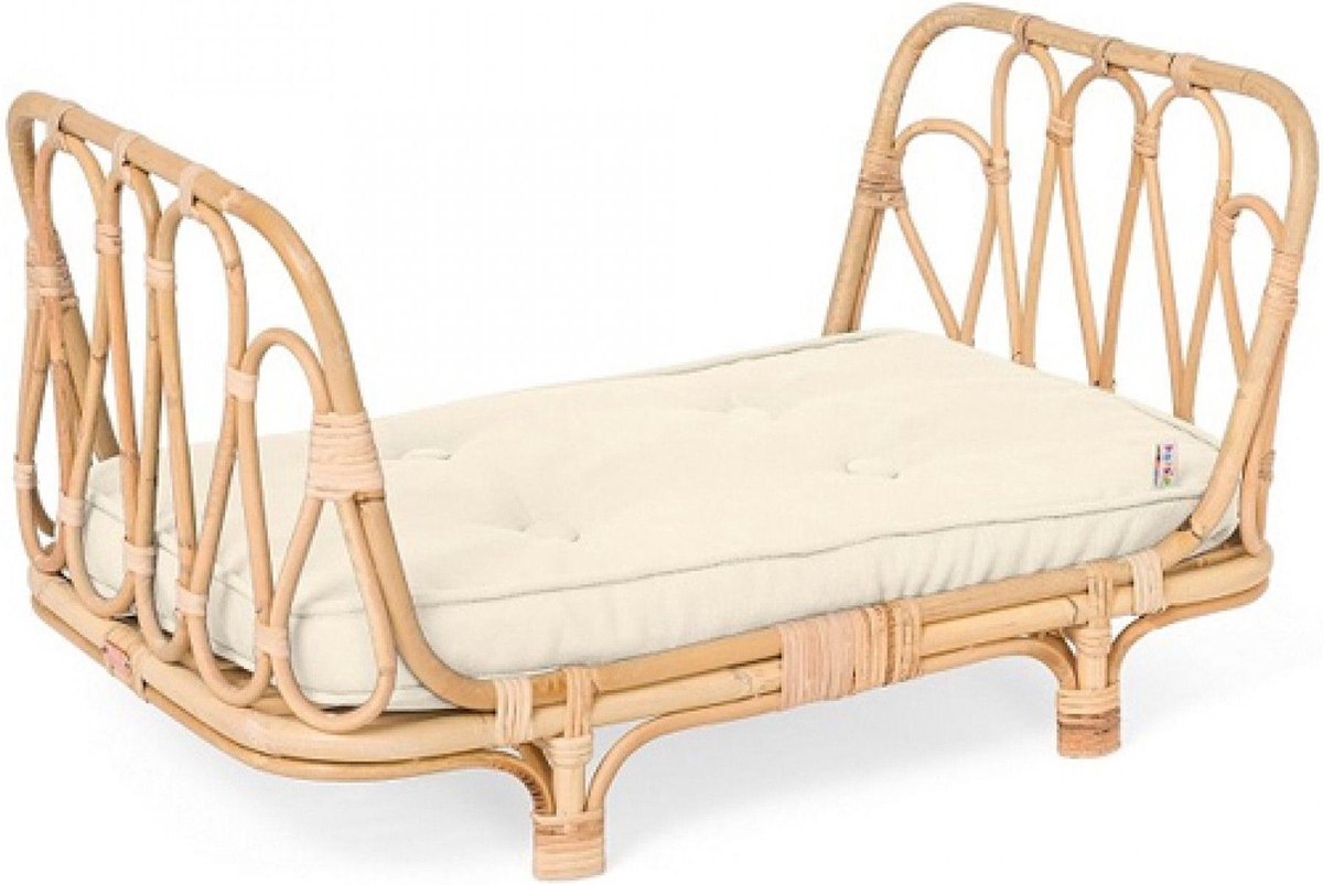 Poppie Toys - Rotan poppenbedje met creme matras