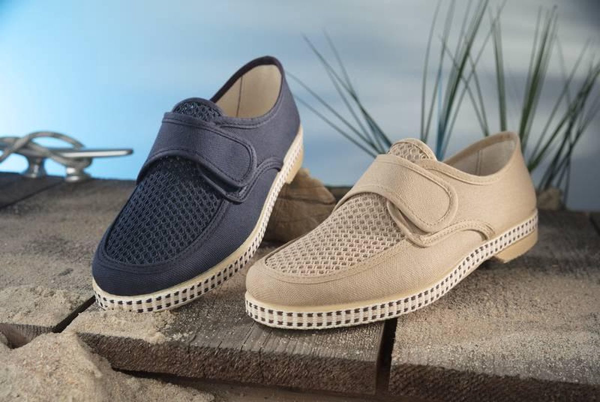 Luchtige schoenen met klittenband beige maat 41