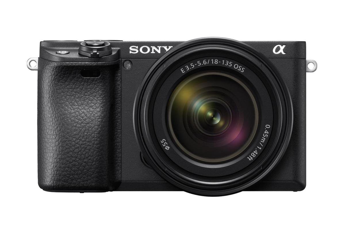 Sony A6400 + 18-135mm - Zwart