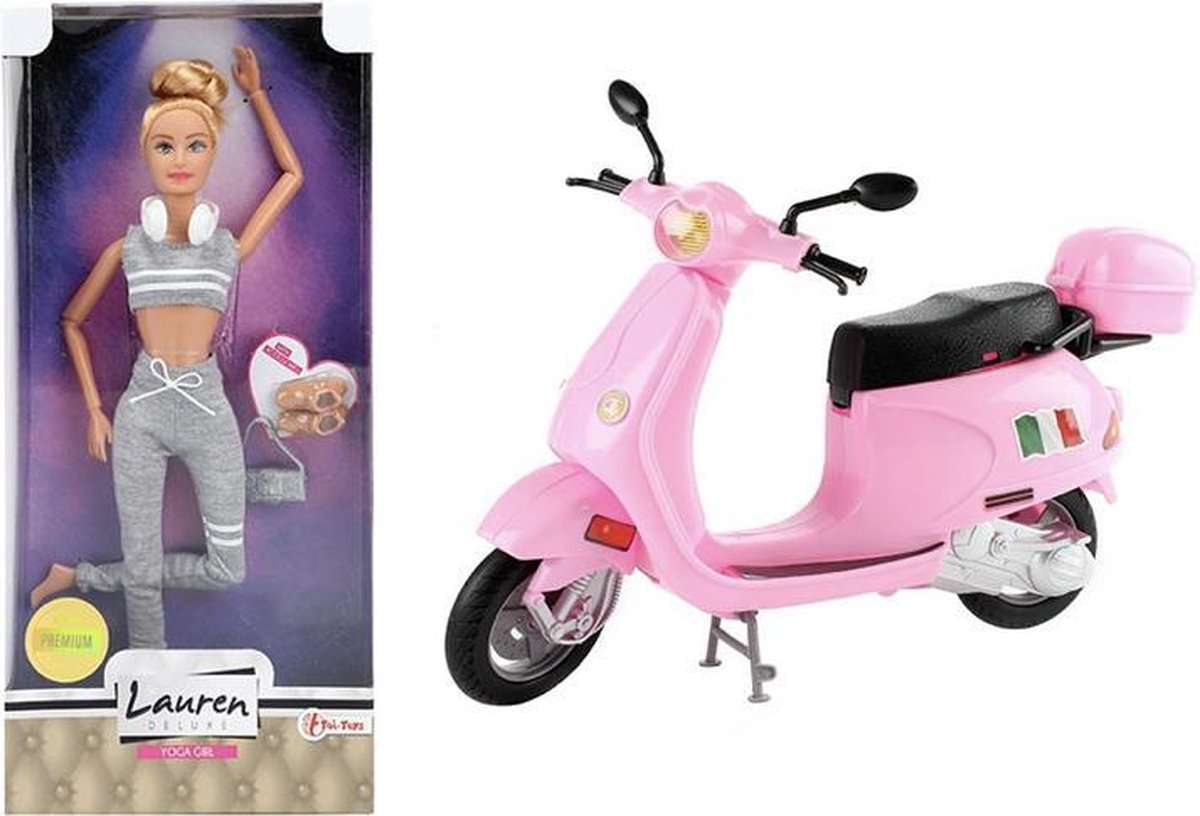LAUREN Tienerpop 30 CM met koptelefoon en accessoires + Vespa look a like scooter