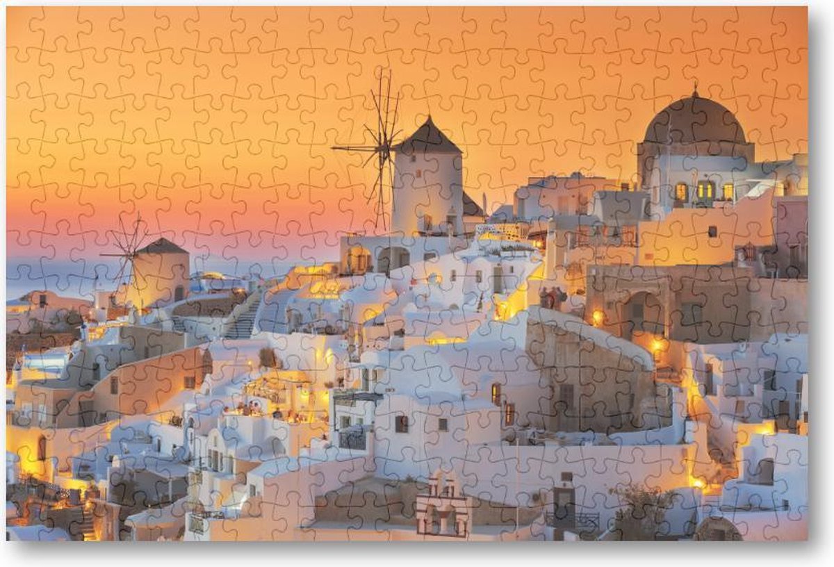 Oia bij zonsondergang