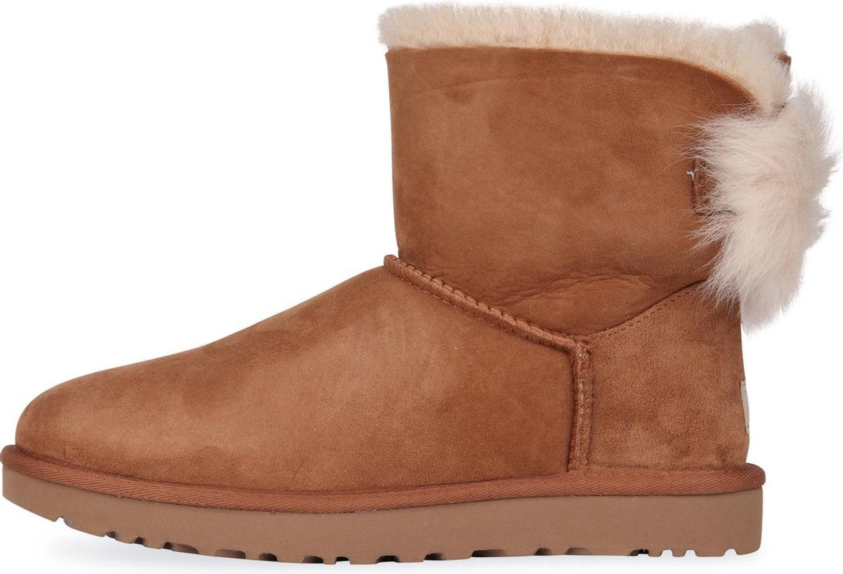 UGG - Dames Snowboots Fluff Bow Mini Chestnut - Bruin - Maat 37