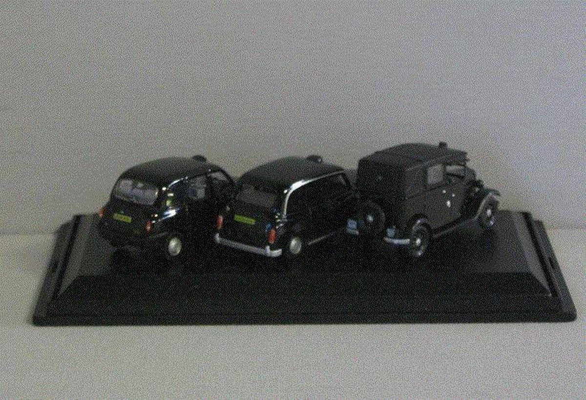 Austin Triple Taxi Set - 1:76 - Oxford