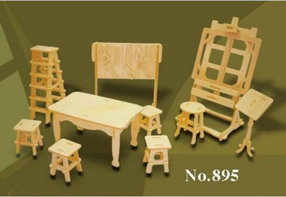 Poppenhuis meubels kunst atelier