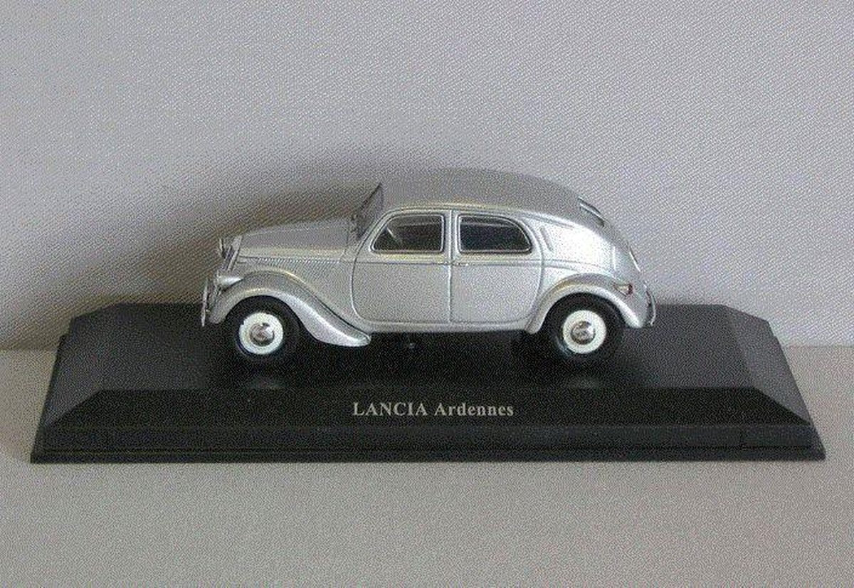 Lancia Ardennes - 1:43 - Norev