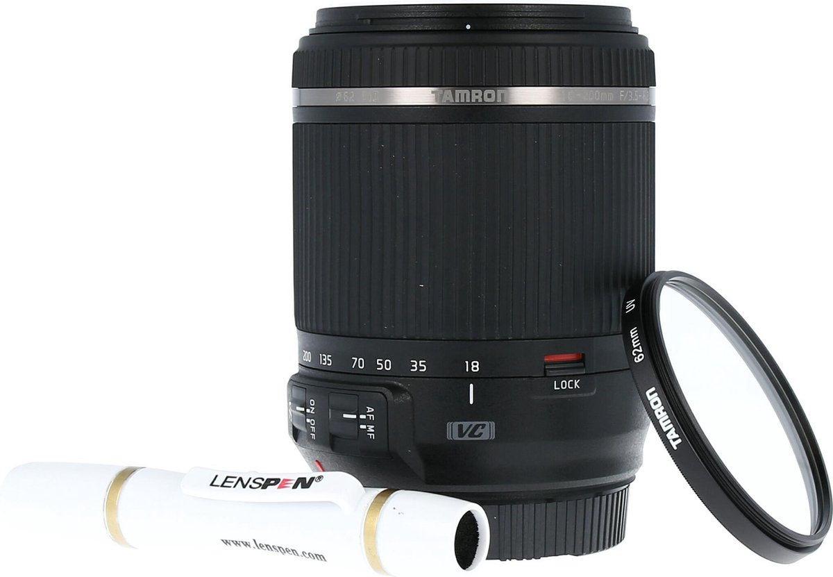 Tamron 18-200mm f/3.5-6.3 XR Di-II Nikon + 62mm UV Filter  en Lenspen Elite