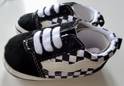Stoere zwart-wit geblokte Baby sneakers maat 17 (11