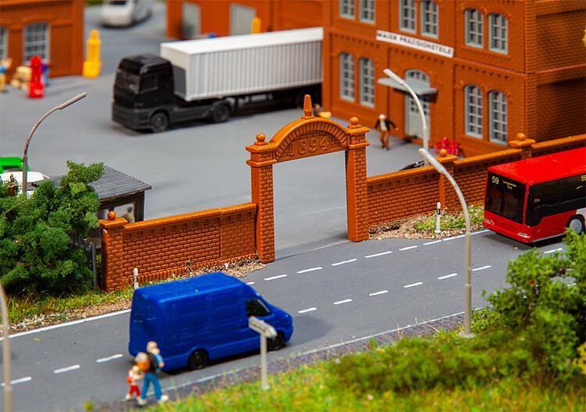 Faller - Factory wall - FA272917 - modelbouwsets