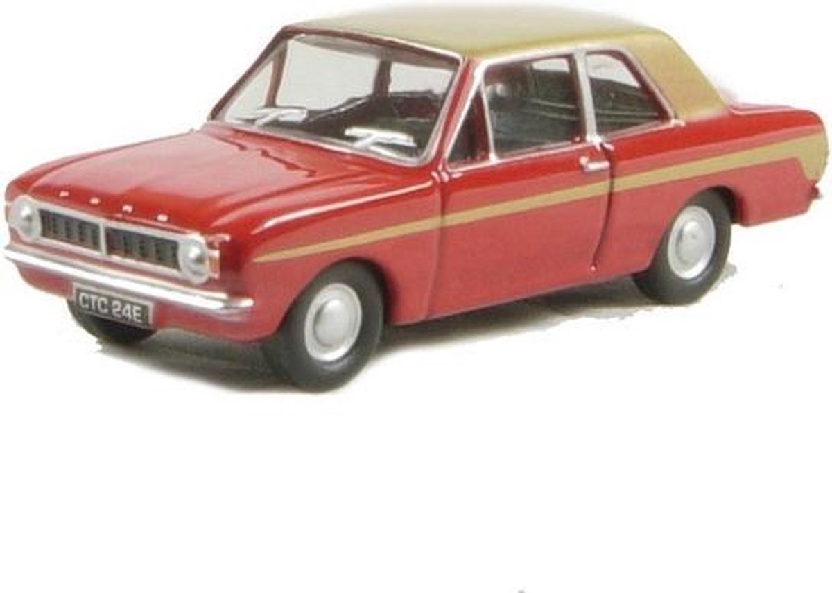 Ford Cortina MKII Racing - 1:76 - Oxford