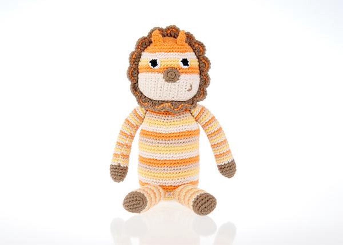 Pebble Organic knuffel -  rammelaar  - Leeuw- handgemaakte knuffel - fairtrade