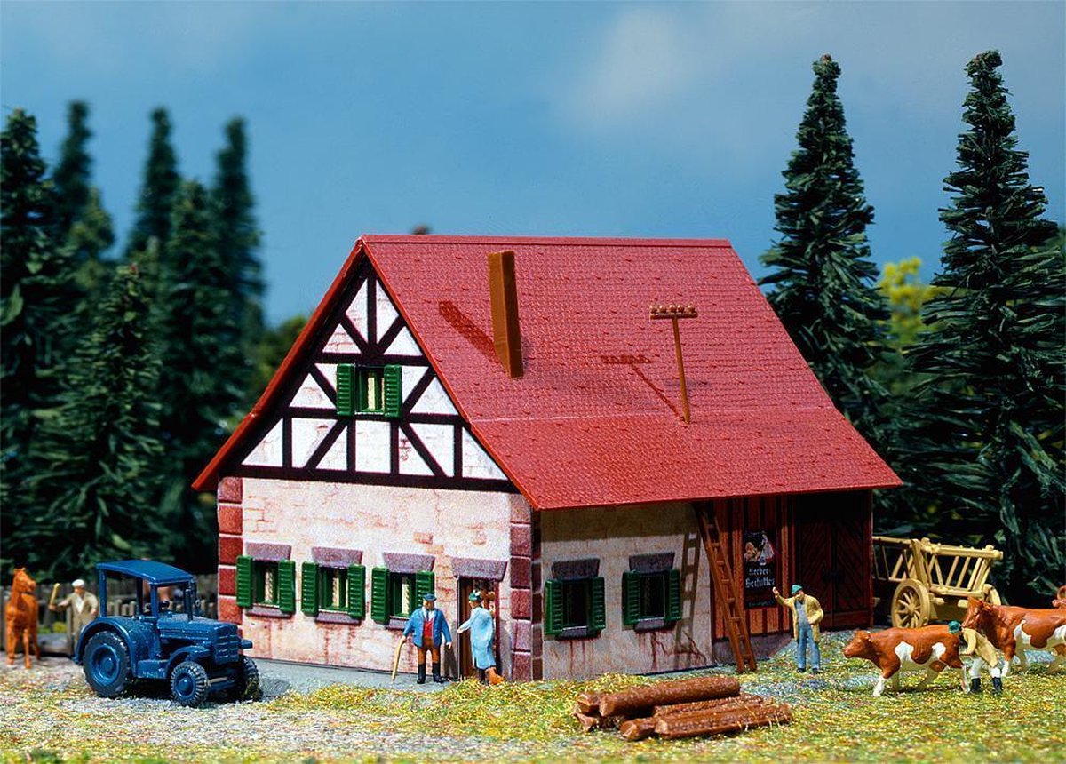 Faller - Boerenhuis (Fa232537)