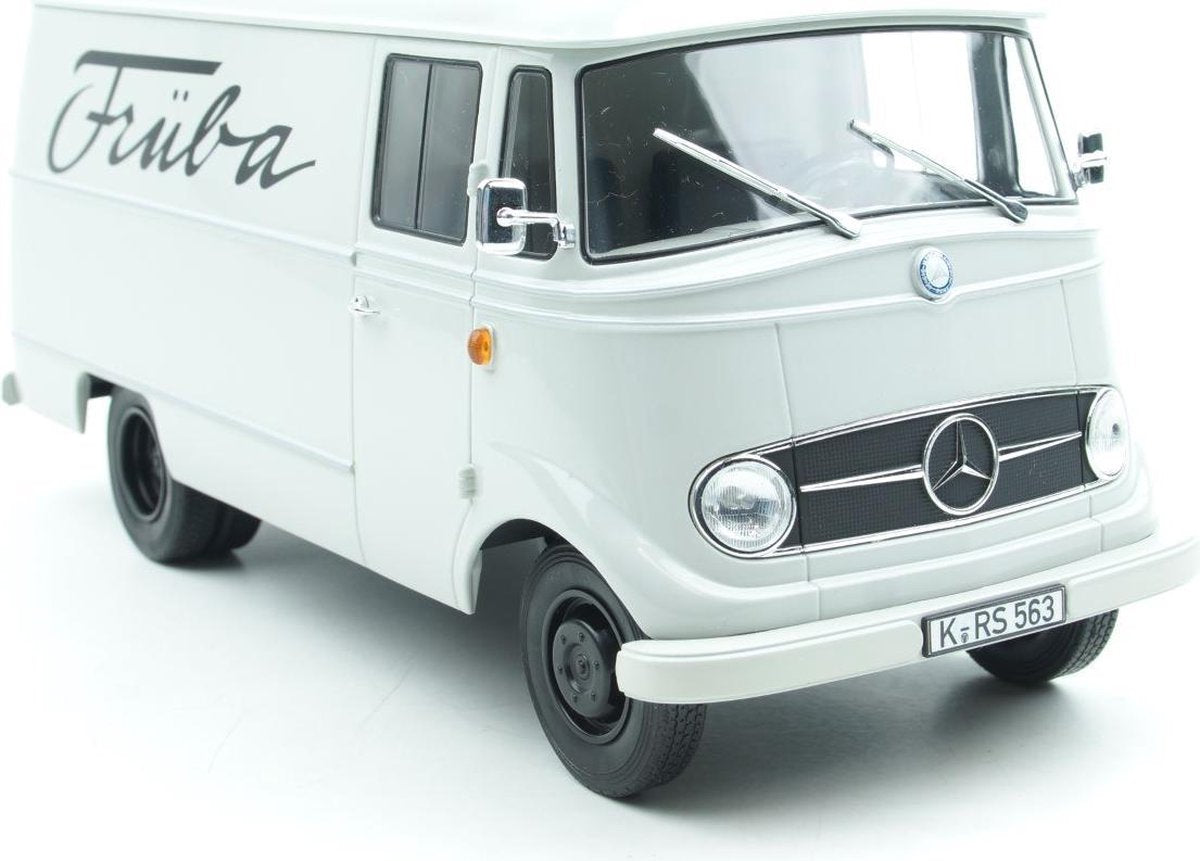 Mercedes-Benz L319 'Früba' 1957 - 1:18 - Norev