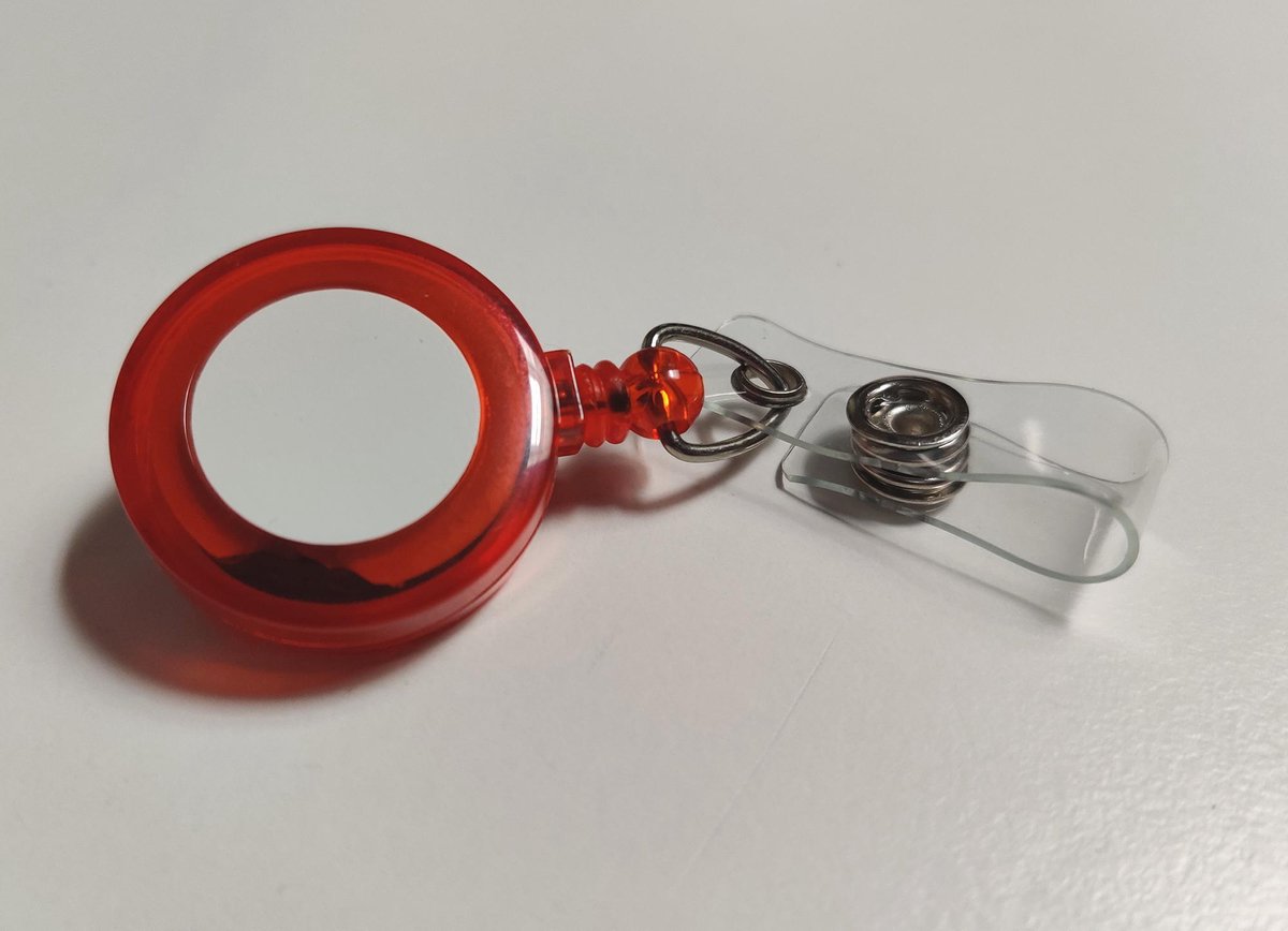 Kunststof Yoyo Pashouder - Roller Clip - Trekkoord - Skipashouder - Sleutelhanger- Rood - 80 cm