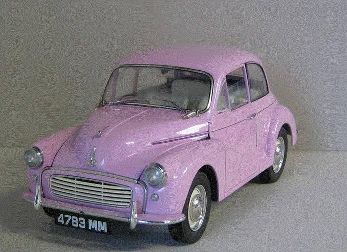 Morris Minor 1000 Saloon 1 Millionth 1960 - 1:12 - Sun Star