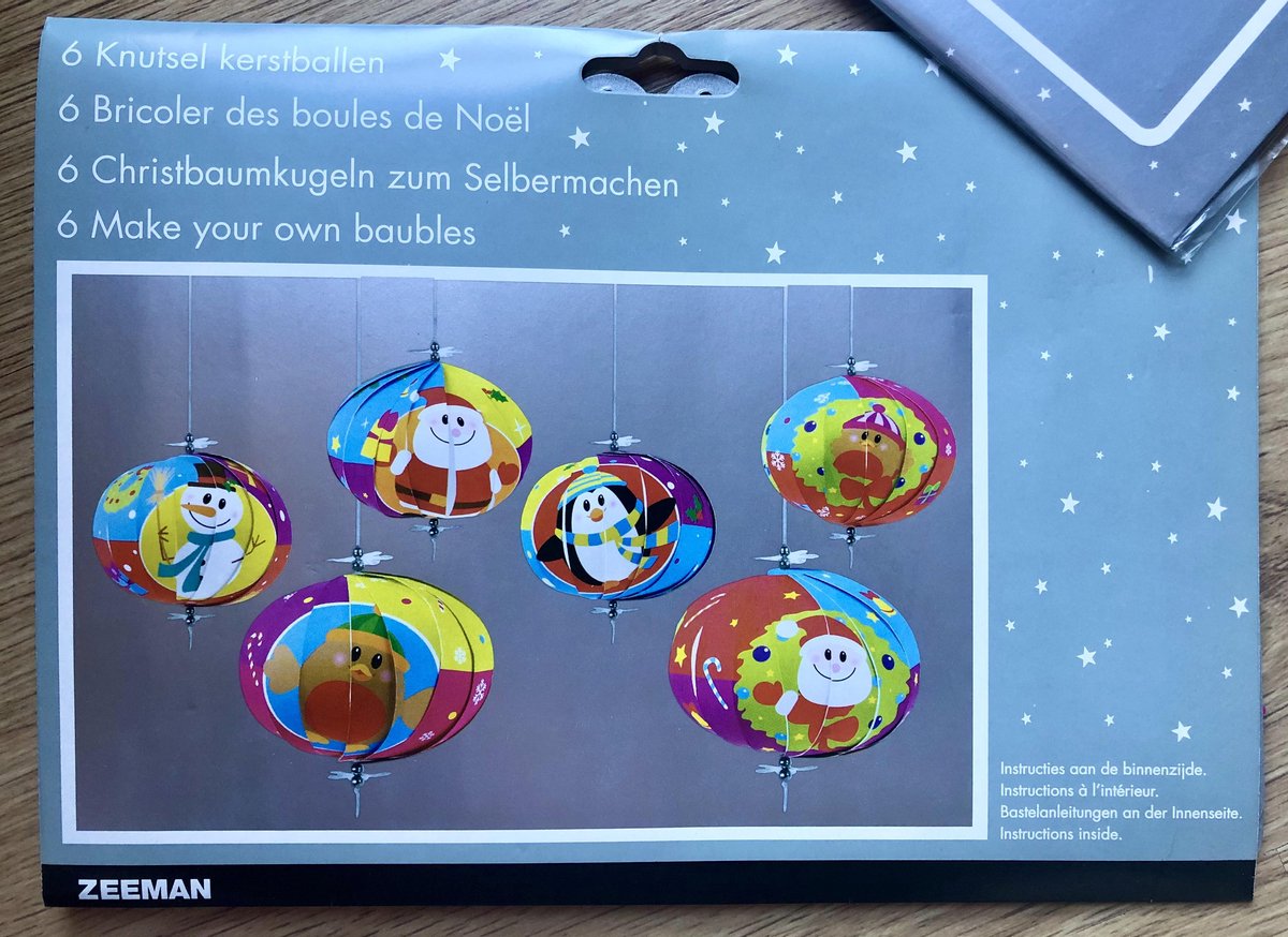 6 Knutsel kerstballen