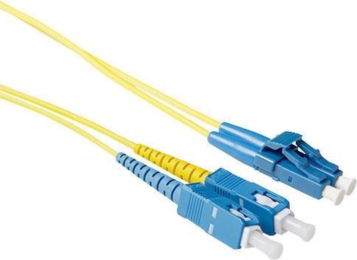 ACT 0.5 meter LSZH Singlemode 9/125 OS2 short boot glasvezel patchkabel duplex met LC en SC connectoren