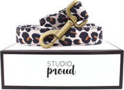 Studio Proud - Hondenriem - Tijgerprint  - bronskleurige accenten - maat L - deze uitlaatriem is perfect te combineren met bijpassende poepzakjeshouder