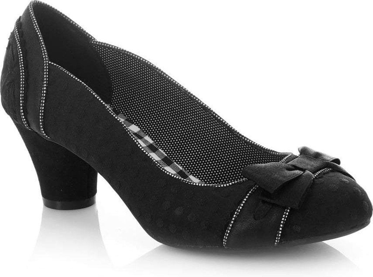 Hayley Black in Swing Vintage Jaren 50 Stijl