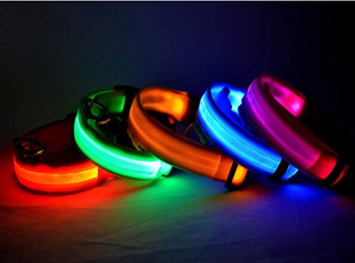 Wit LED hondenhalsband USB oplaadbaar Super Bright Safety Pet Collar verhoogde zichtbaarheid