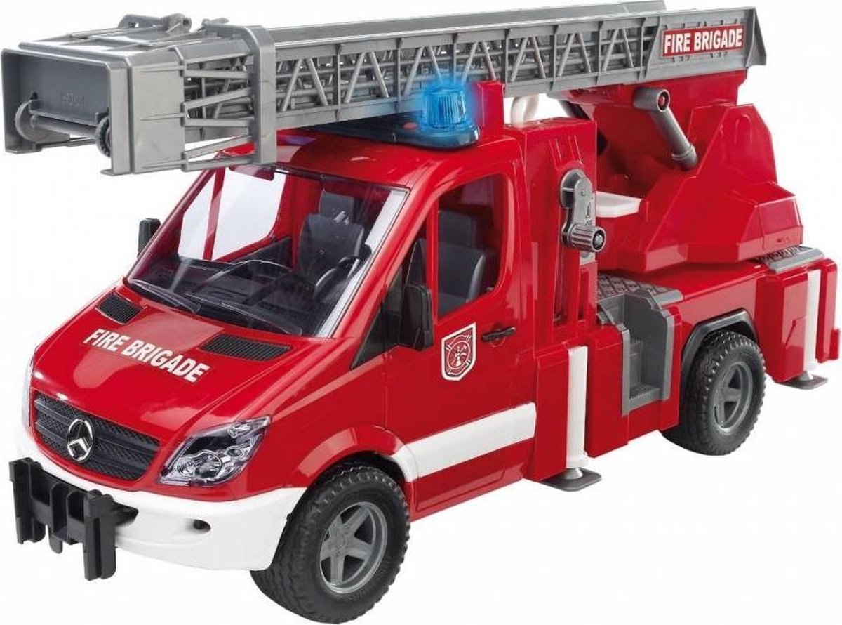Bruder - Mercedes Benz Fireengine w. light & sound (2532)