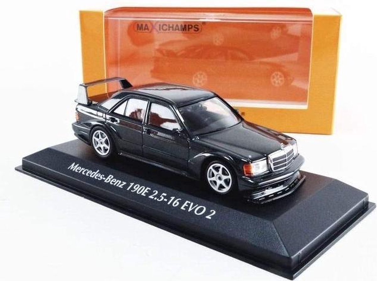 Mercedes-Benz 190E 2.5-16 EVO 2 1990 - 1:43 - MaXichamps