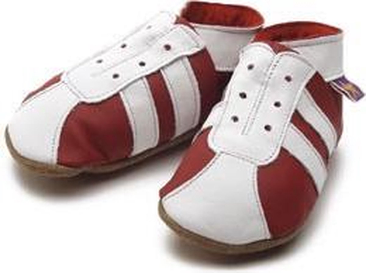 babyslofjes sporty red Maat: M (124 cm)