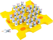 Solitaire  "Mice in Cheese"