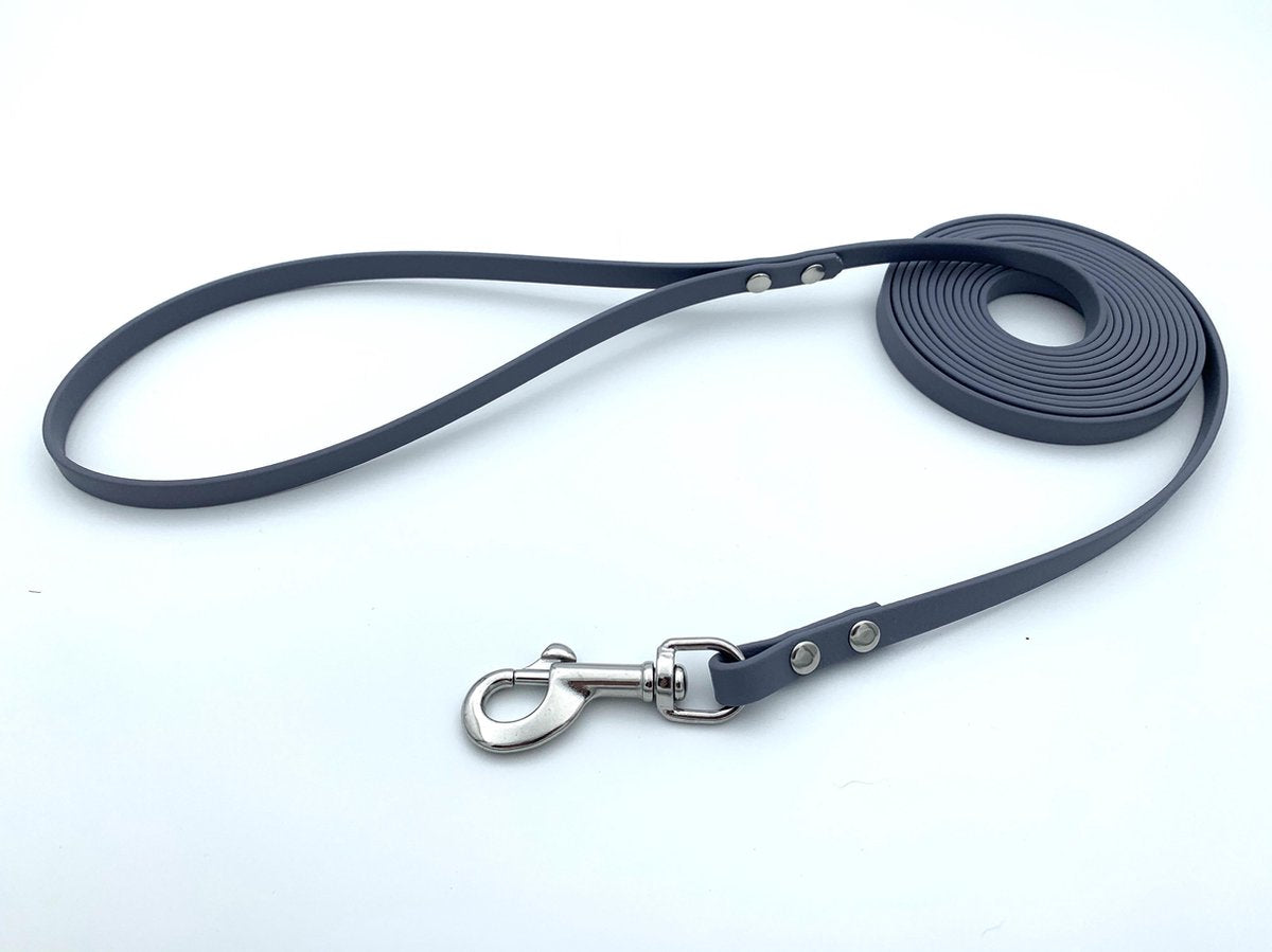 Miqdi BioThane hondenriem – grijs – 9 mm breed- 1.5 meter lang- met handvat