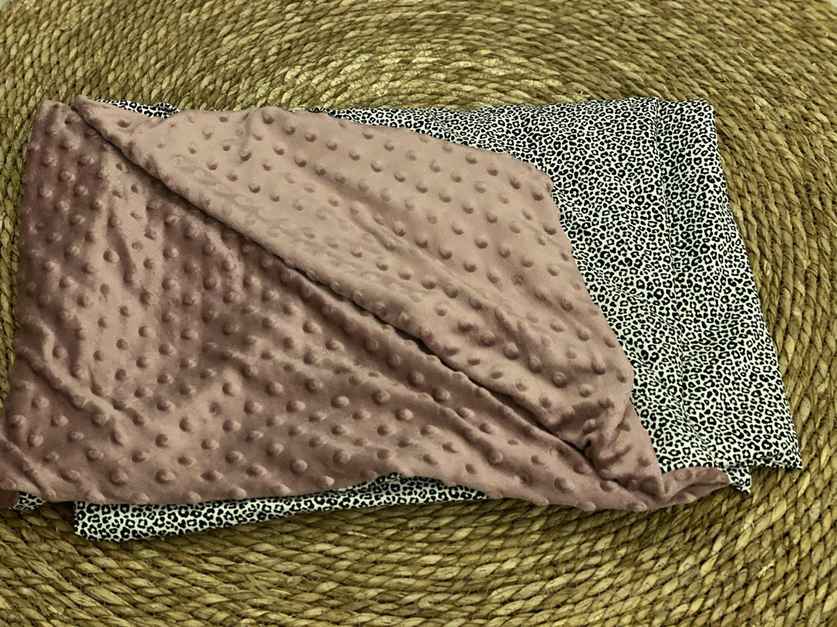 De allerlaatste! Super prijs. Ledikantdeken - panterprint - minky fleece - sale